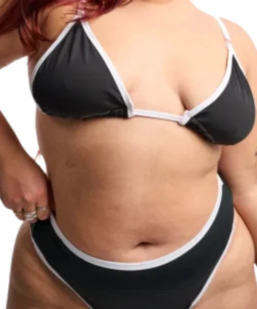 Top Clavel negro y blanco