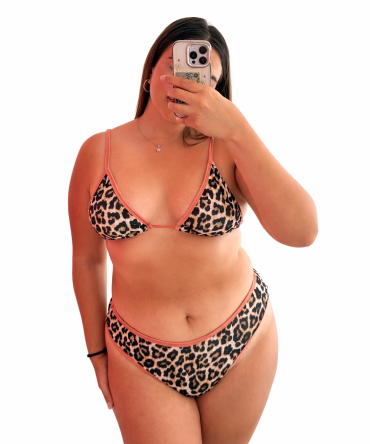 Top + Bikini  Clavel Print